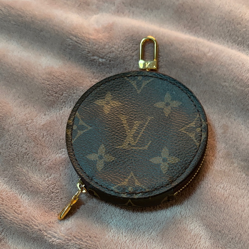 Louis Vuitton Monogram Coin Pouch